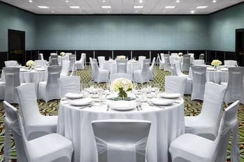 Hotel Four Points By Sheraton Richmond Airport