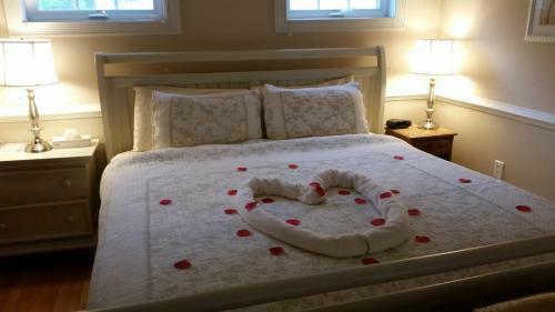 Bed & Breakfast Acorn Hill Lodge And Spa