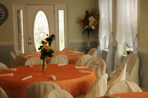 Bed & Breakfast Acorn Hill Lodge And Spa