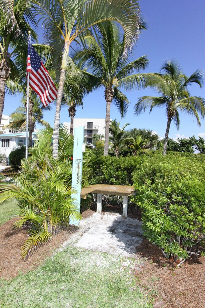 Gulf Breeze Cottages