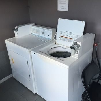 Hotel Travelers Suites