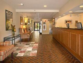 Motel Super 8 State College
