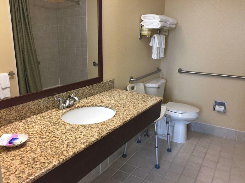 Hotel Best Western Plus Hannaford Inn & Suites