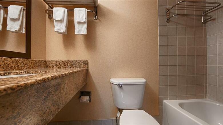 Hotel Best Western Plus Hannaford Inn & Suites