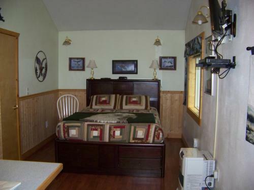 Box Canyon Cabins