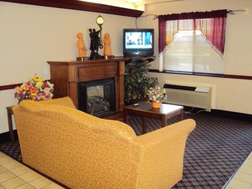 Hotel Country Hearth Inn - Bowling Green