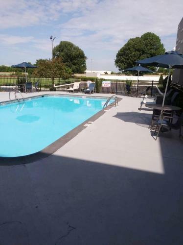 Hotel Clarion Inn Bowling Green