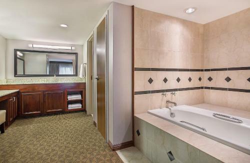 Hotel Holiday Inn University Plaza-bowling Green