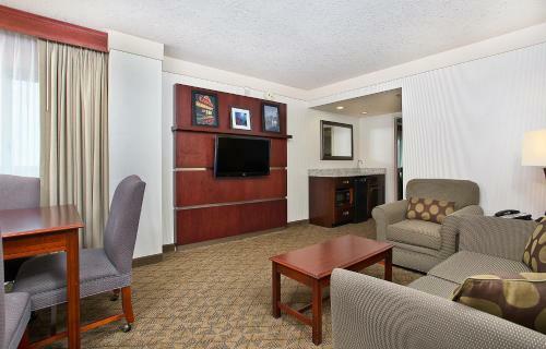 Hotel Holiday Inn University Plaza-bowling Green