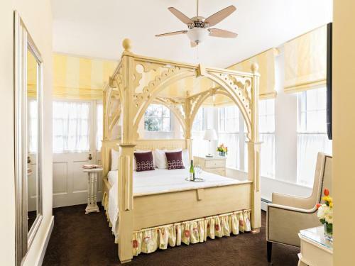 Hotel Brass Key Guesthouse