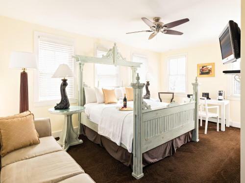 Hotel Brass Key Guesthouse