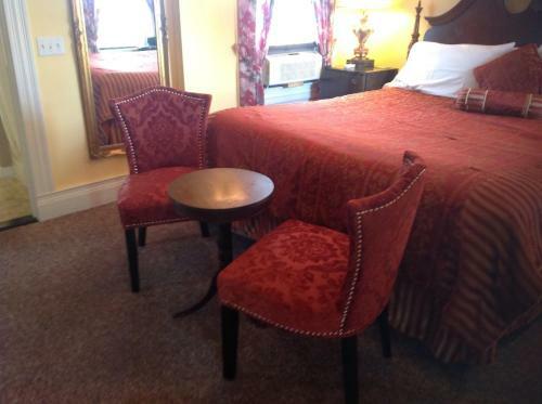 Hostal Bradford Carver House