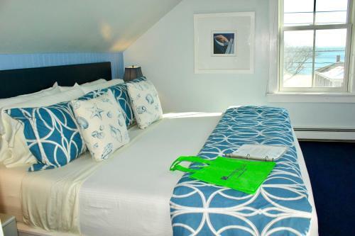 Bed & Breakfast Somerset House Inn