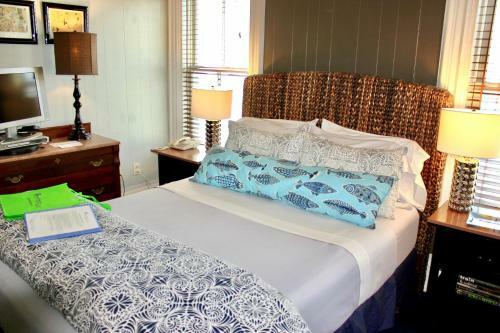 Bed & Breakfast Somerset House Inn