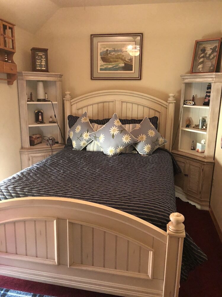 Bed & Breakfast All Seasons Inn