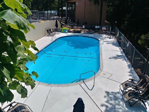 Hotel Plano Inn & Suites