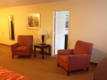 Hotel Home-towne Suites Columbus