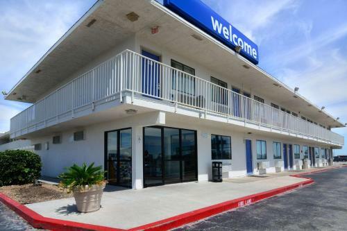 Motel 6 Galveston