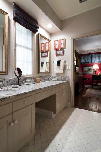 The Stockade Bed And Breakfast