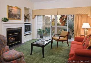 Hotel Marriott's Manor Club At Ford's Colony