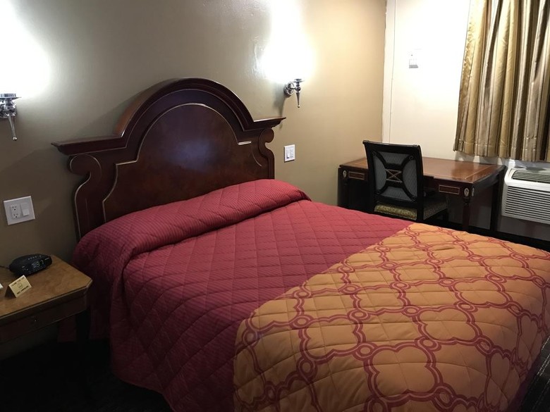A Fisher�s Inn Motel