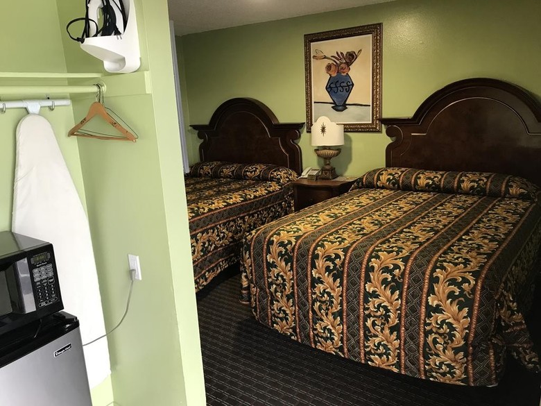 A Fisher�s Inn Motel