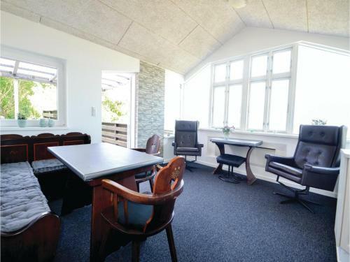 Two-bedroom Holiday Home In Allingabro