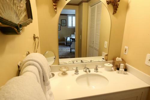 The Bed & Breakfast Inn At La Jolla