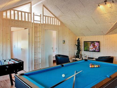 Five-bedroom Holiday Home In Bogense