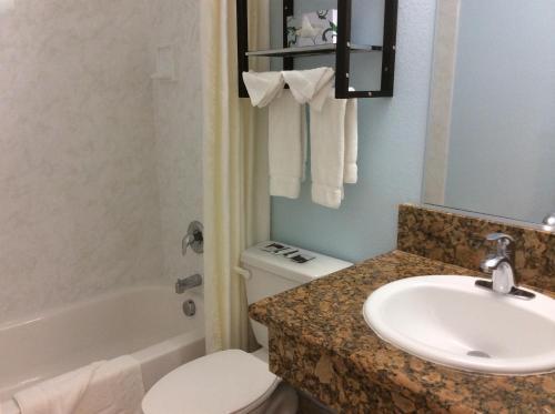Motel Cabrillo Inn & Suites Airport