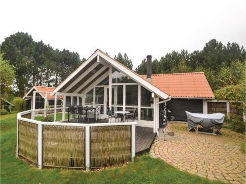 Five-bedroom Holiday Home In Grenaa
