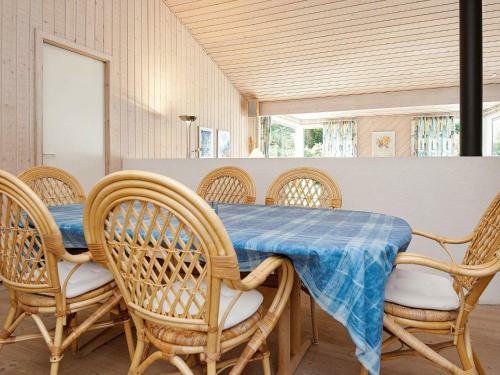 Three-bedroom Holiday Home In Glesborg 9