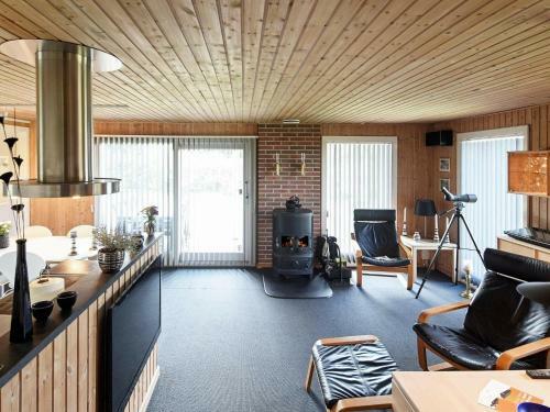 Four-bedroom Holiday Home In Glesborg 21