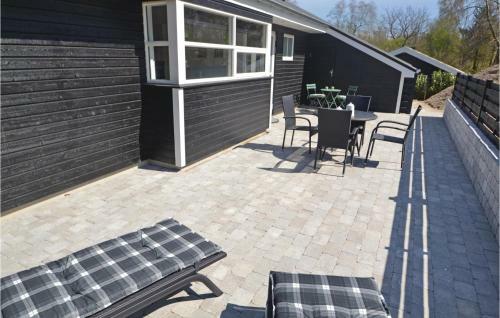 Holiday Home Glesborg 01