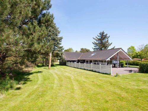 Holiday Home Lille Strandstr�de