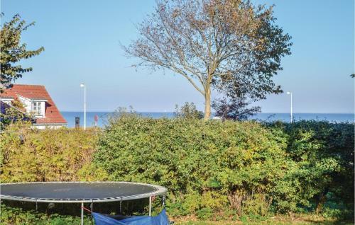Three-bedroom Holiday Home In Dronningmolle