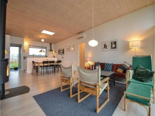 Four-bedroom Holiday Home In Ebeltoft