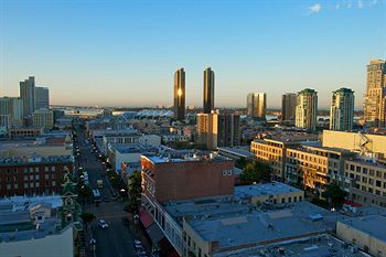 Hotel Gaslamp Plaza Suites