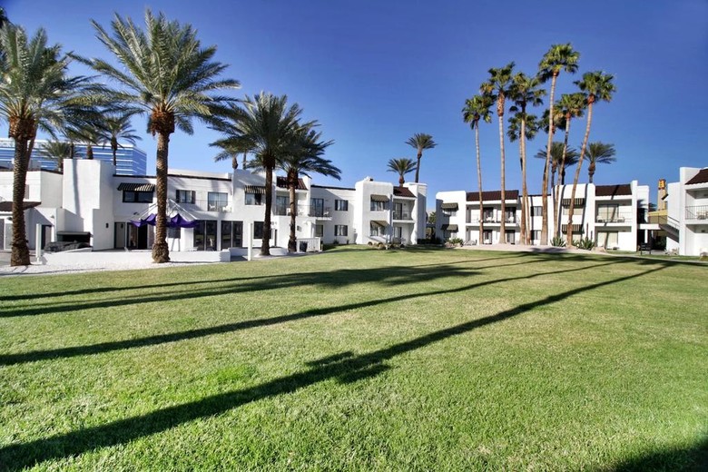 Hotel Serene, A Vegas Resort