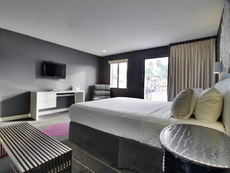 Hotel Serene, A Vegas Resort