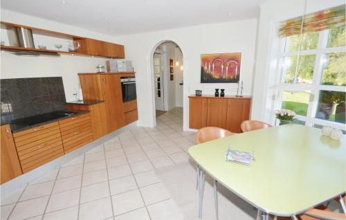 Holiday Home Engvangen N-587