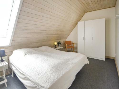 Eight-bedroom Holiday Home In Ebeltoft