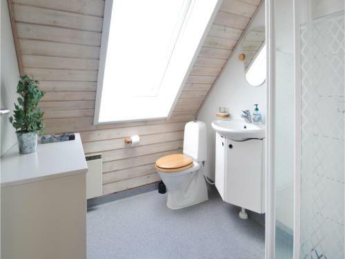 Eight-bedroom Holiday Home In Ebeltoft