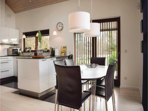 Three-bedroom Holiday Home In Ebeltoft