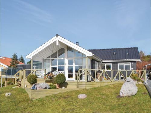 Four-bedroom Holiday Home Ebeltoft With Sea View 04