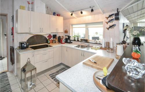 Four-bedroom Holiday Home Ebeltoft With Sea View 04