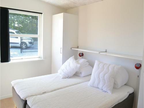 Five-bedroom Holiday Home In Ebeltoft