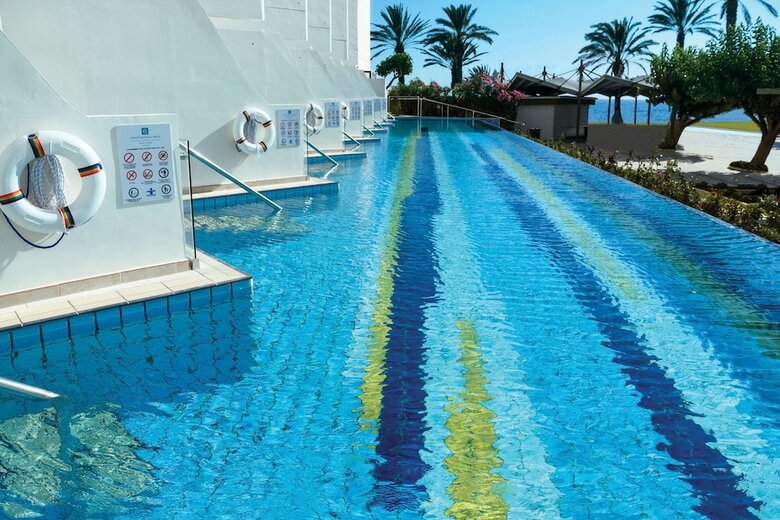 Hotel Constantinou Bros Athena Beach