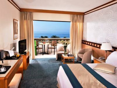 Hotel Constantinou Bros Athena Beach