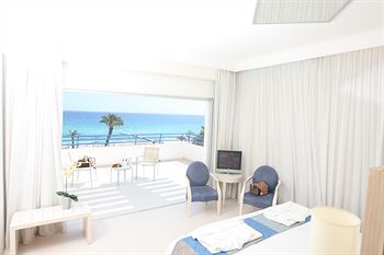 Hotel Vrissiana Beach(.)